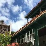 بيت شباب Arena Nest