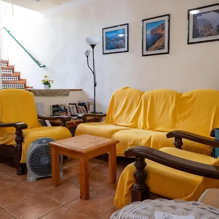 Arena Nest Hostel *